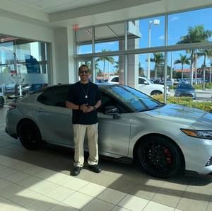 Meet your Posher, Bruce